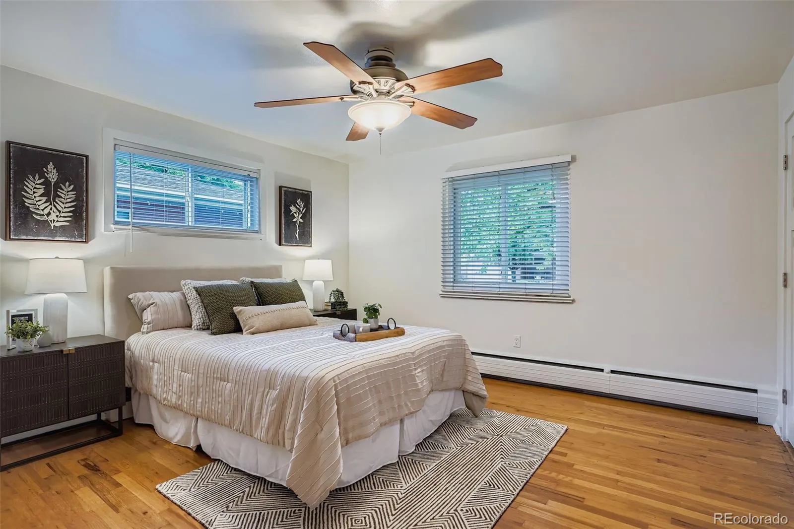 2935 S York Street Denver CO 80210 MLS #REC9317573 04292026165207 1600 13