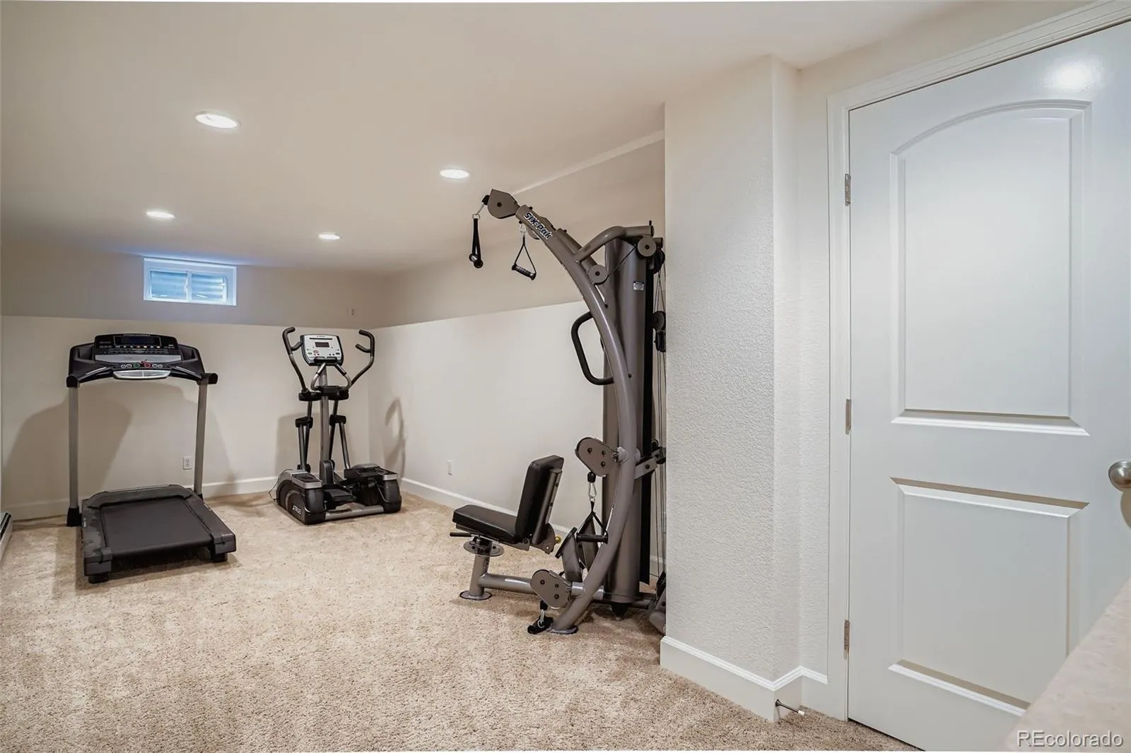 2935 S York Street Denver CO 80210 MLS #REC9317573 04292026165207 1600 19