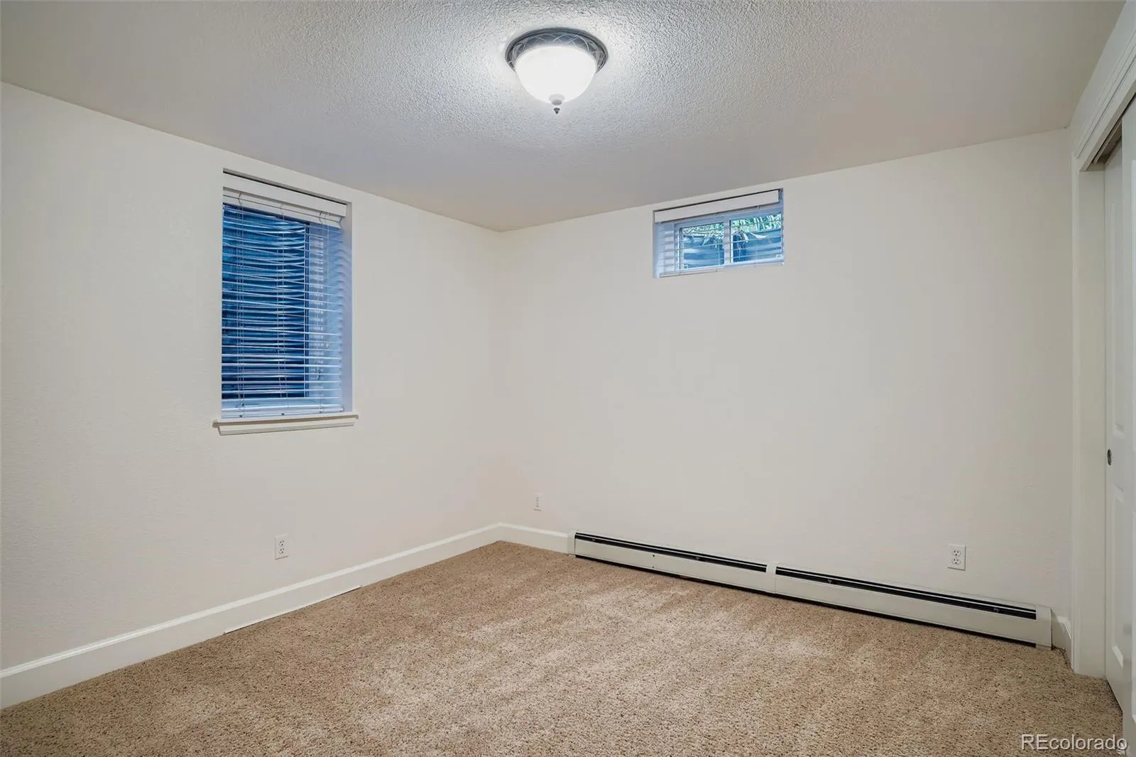 2935 S York Street Denver CO 80210 MLS #REC9317573 04292026165207 1600 21