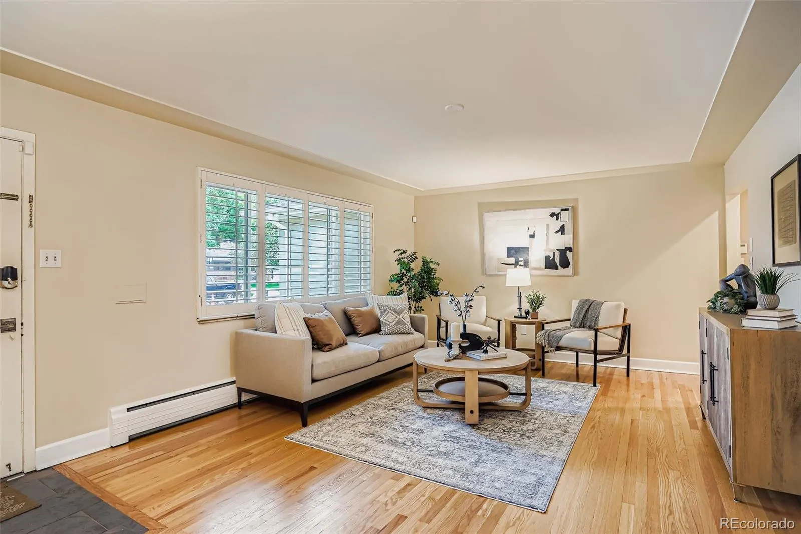 2935 S York Street Denver CO 80210 MLS #REC9317573 04292026165207 1600 5