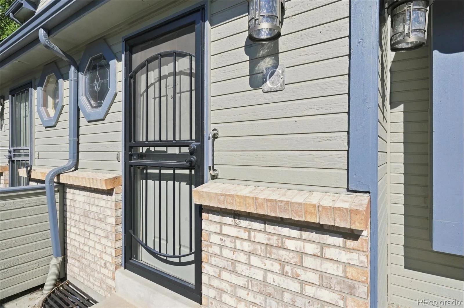 9197 W Cedar Drive #C Denver CO 80226 | MLS #REC9319382 08172026200526 1600 3