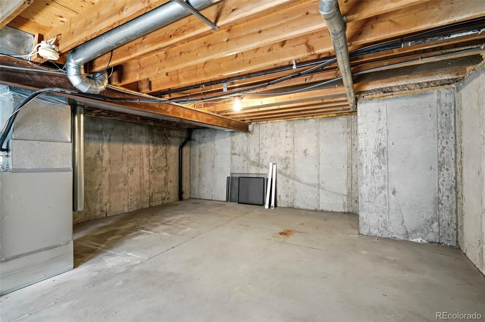 9197 W Cedar Drive #C Denver CO 80226 | MLS #REC9319382 08172026200526 1600 39