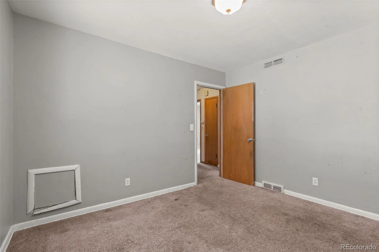 2351 Jamaica Street Aurora CO 80010 | MLS #REC9321517 08062026204757 1600 10