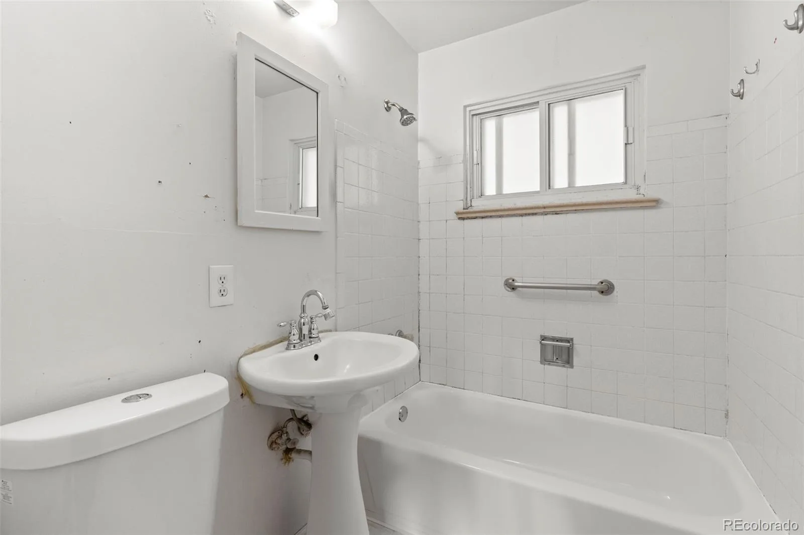 2351 Jamaica Street Aurora CO 80010 | MLS #REC9321517 08062026204757 1600 15