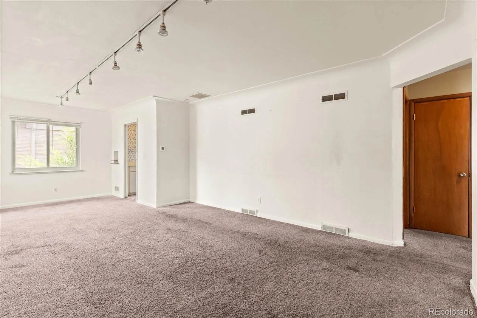 2351 Jamaica Street Aurora CO 80010 | MLS #REC9321517 08062026204757 1600 3