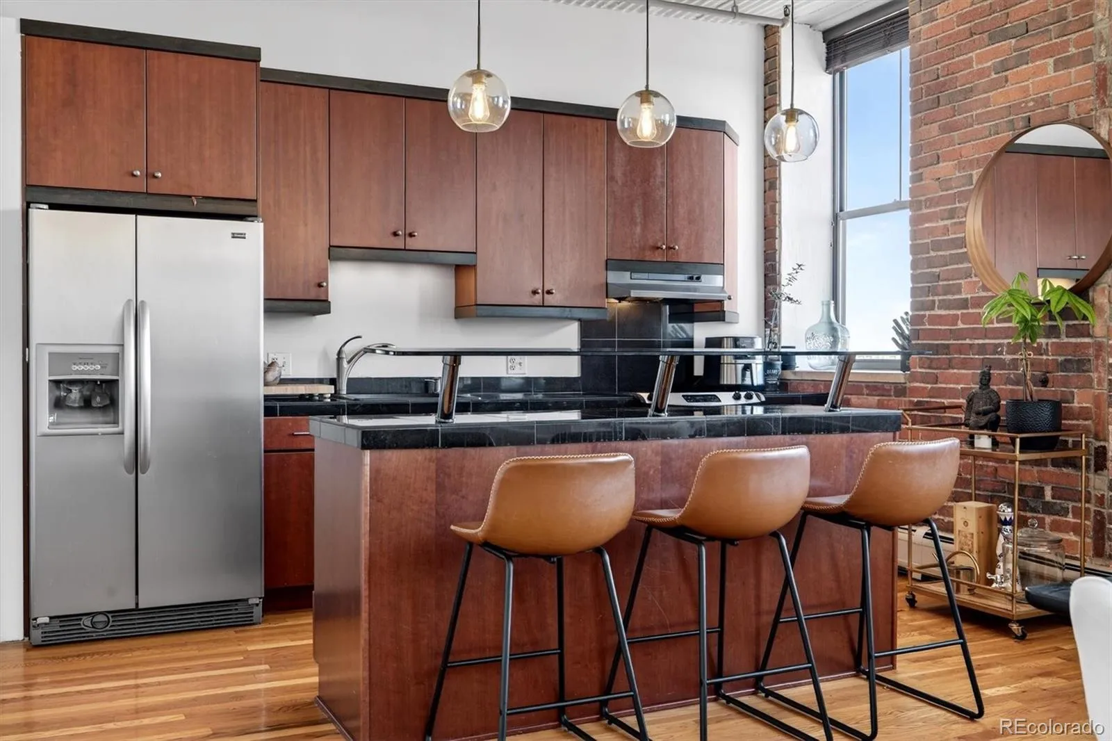 04062026214358 1600 10