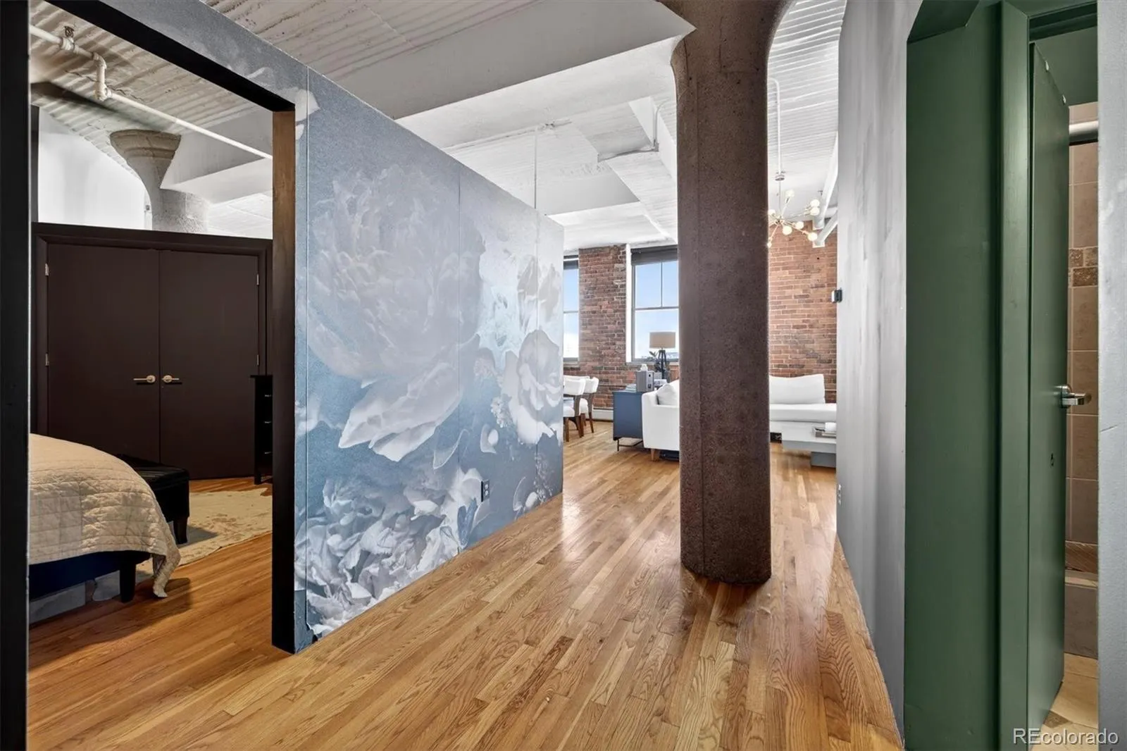 04062026214358 1600 15