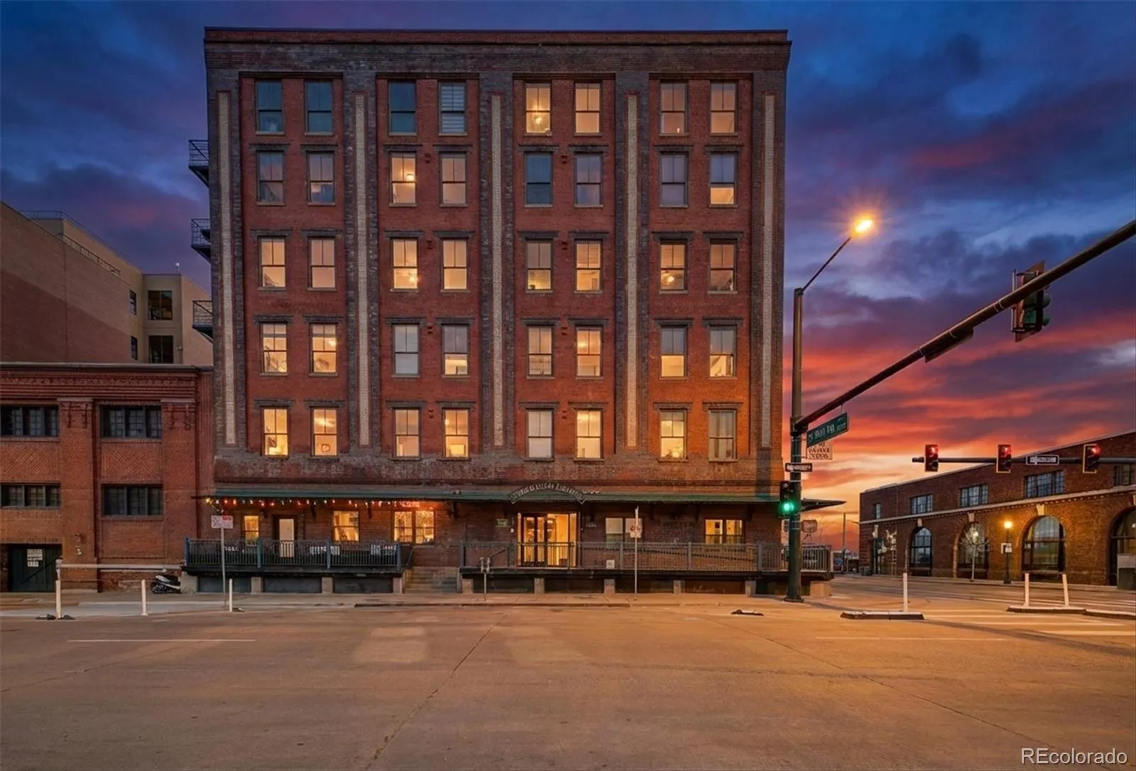 04062026214358 1600 28