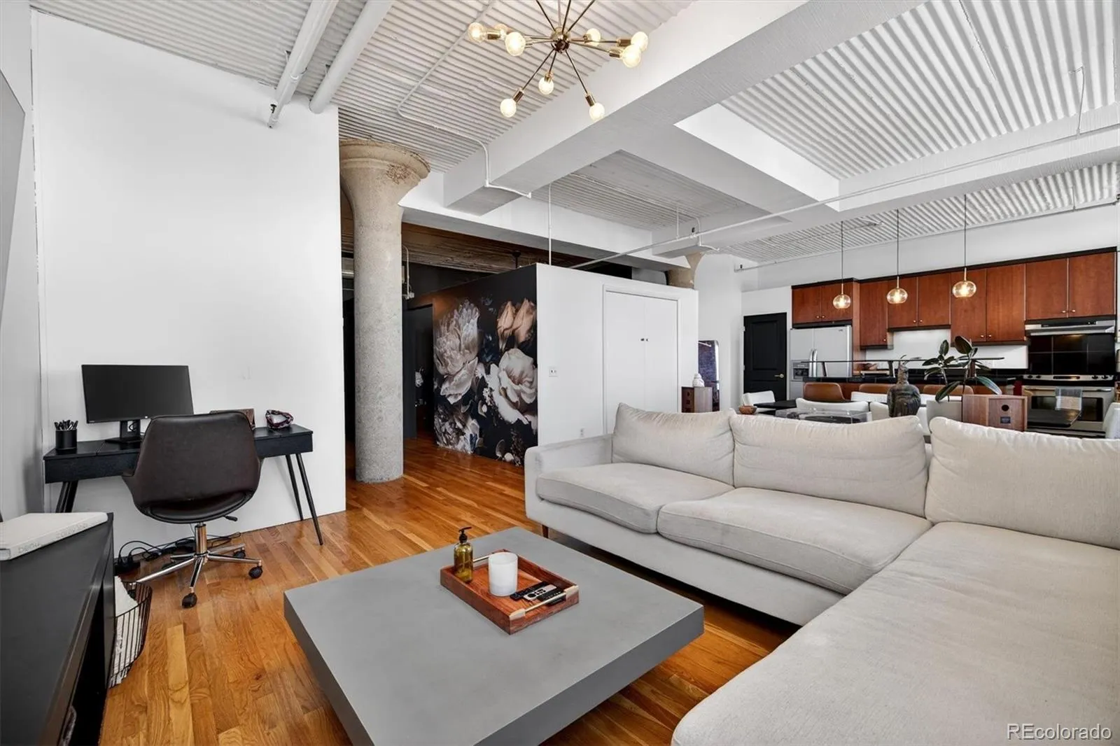 04062026214358 1600 3