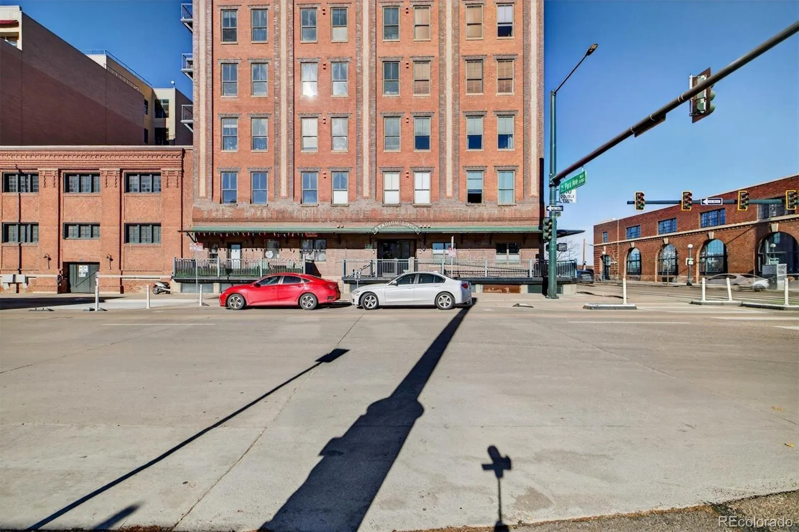 04062026214358 1600 32