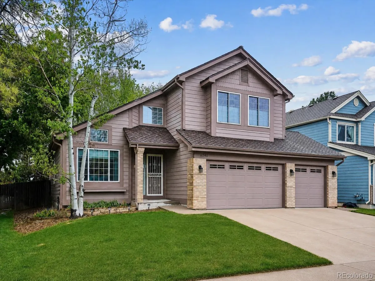 6240 S Vivian Street Littleton CO 80127 MLS #REC9328002 05092026023422 1200 0