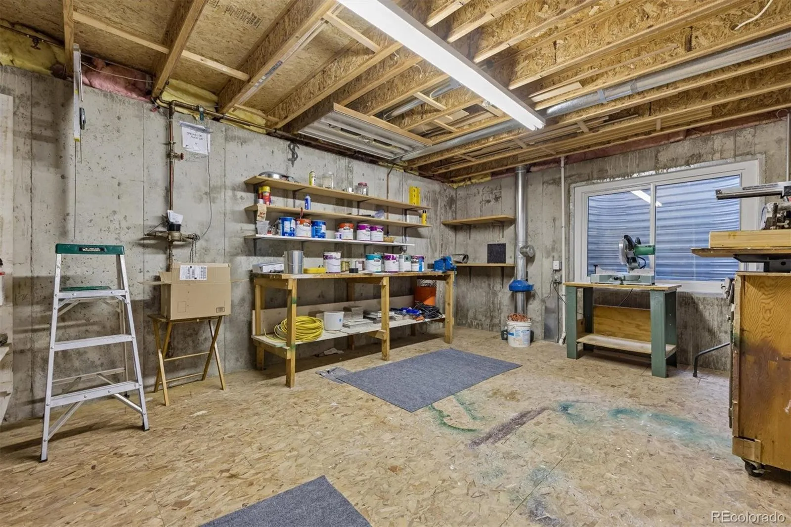 6240 S Vivian Street Littleton CO 80127 MLS #REC9328002 05092026023422 1600 35