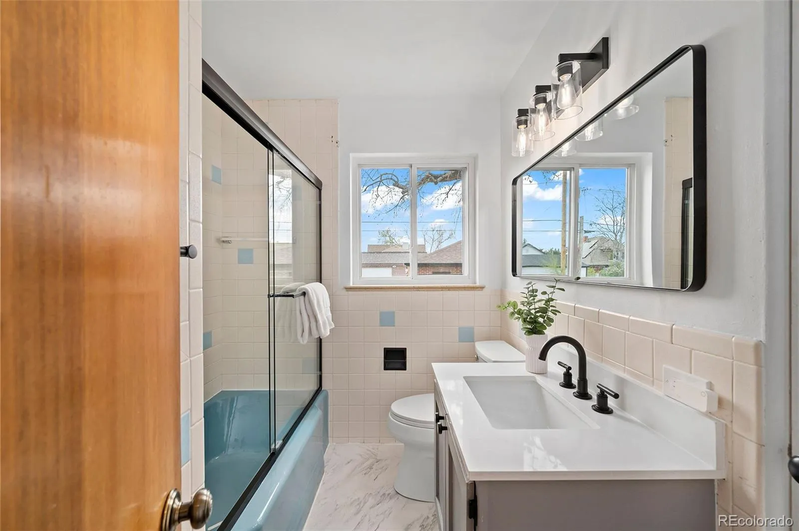 04092026162304 1600 21