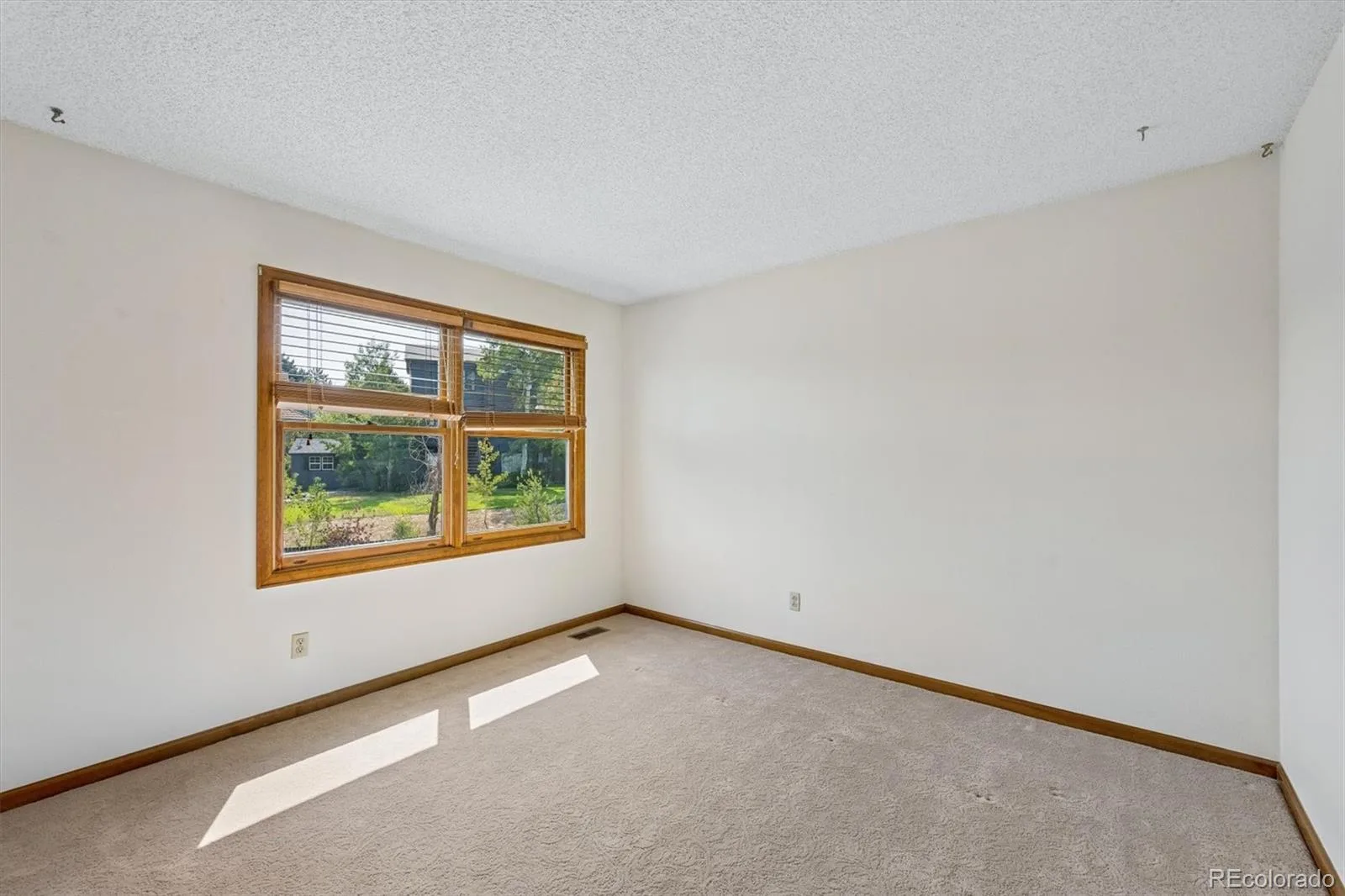 3850 W 103rd Drive Westminster CO 80031 | MLS #REC9330104 08102026203007 1600 22