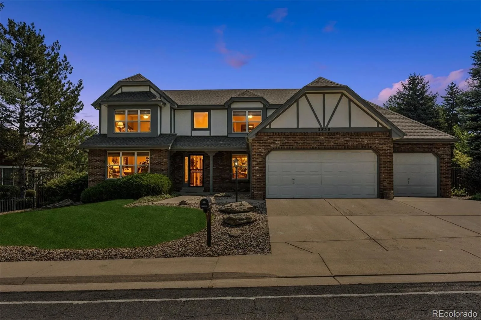 3850 W 103rd Drive Westminster CO 80031 | MLS #REC9330104 08102026203007 1600 33