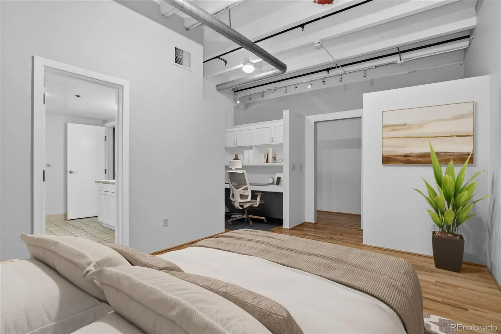 03242026211315 1600 7