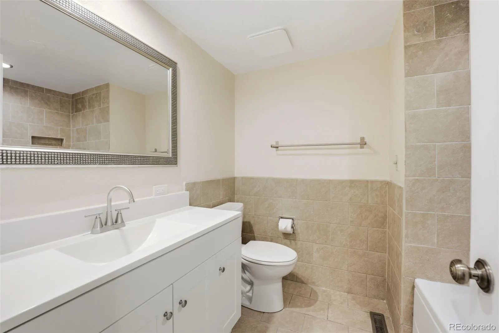 04032026221235 1600 14