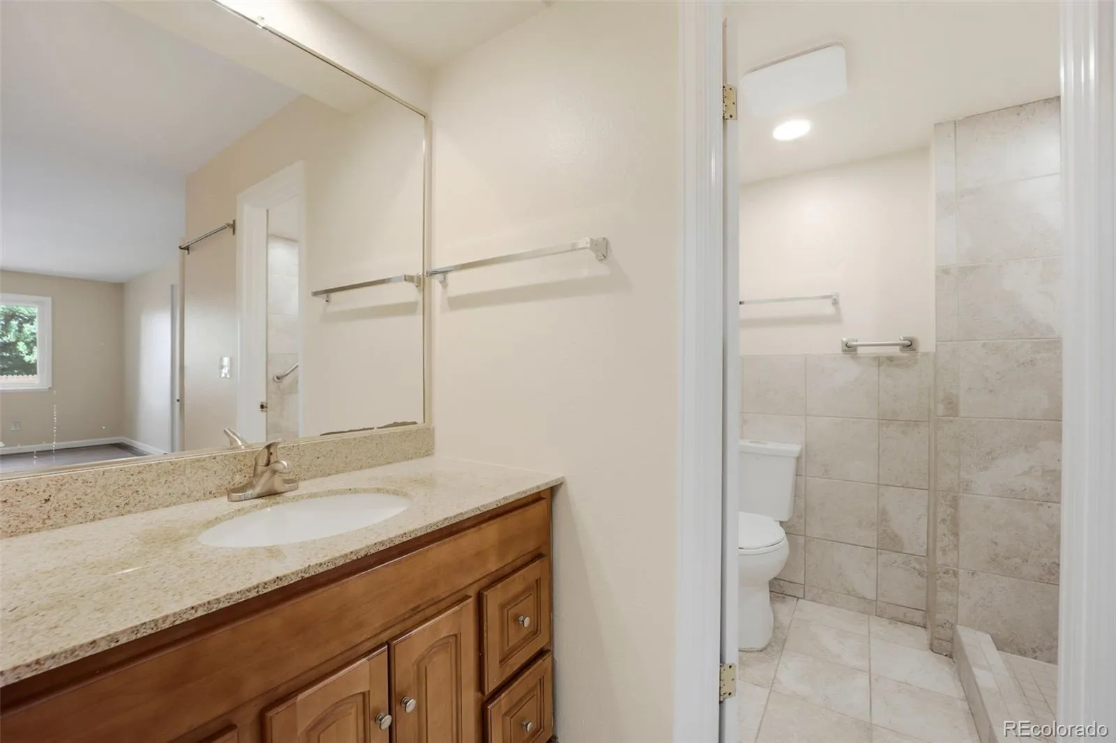 04032026221235 1600 20