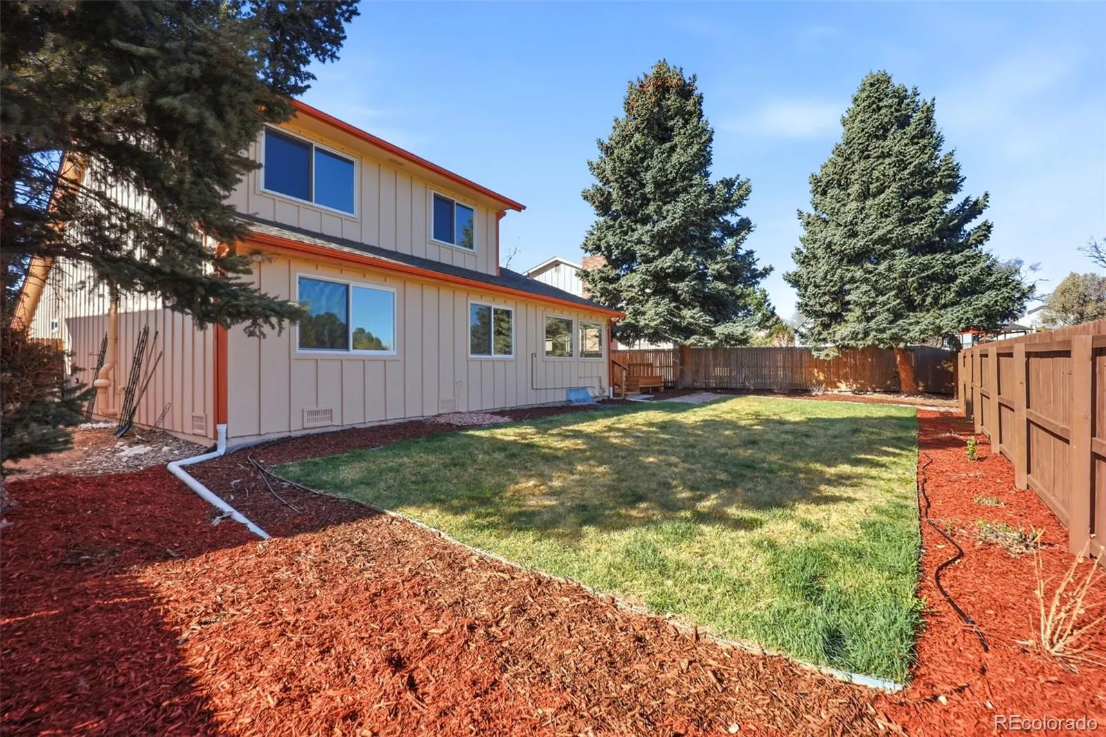 04032026221235 1600 32