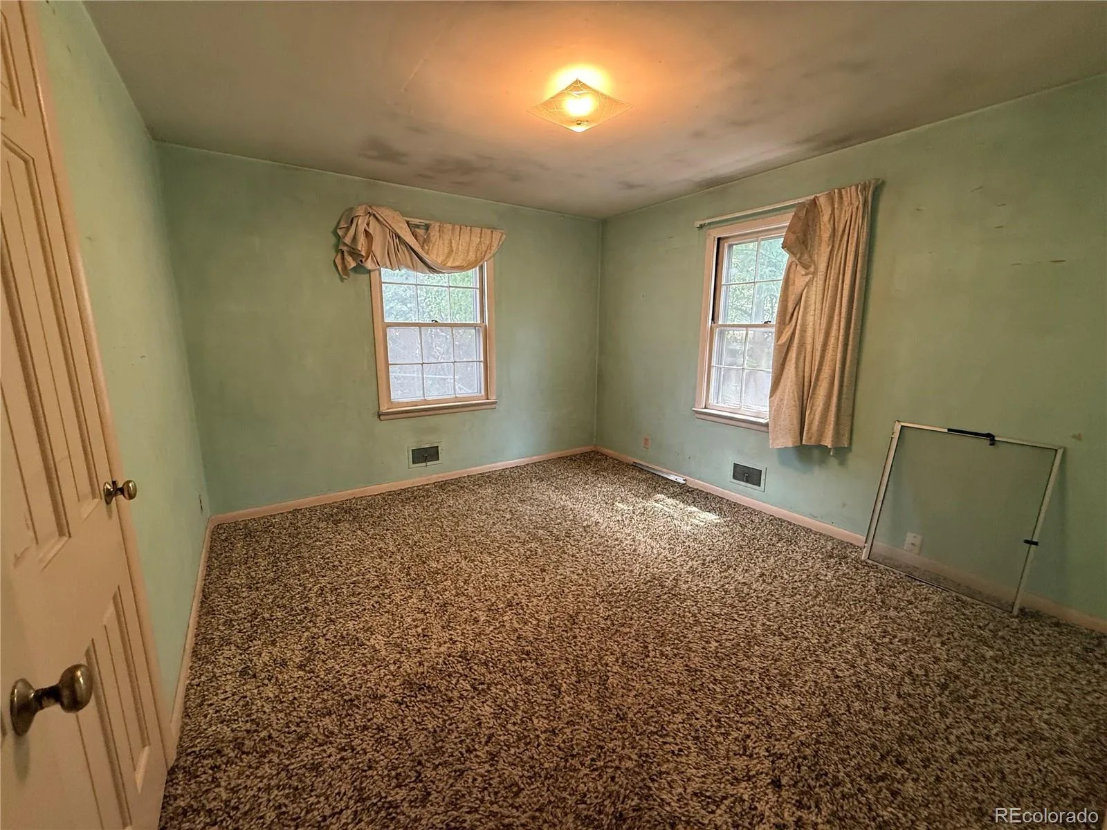 2324 S Forest Drive Denver CO 80222 | MLS #REC9332177 08222026212353 1600 12