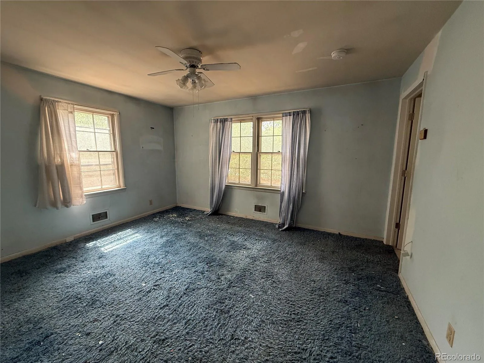 2324 S Forest Drive Denver CO 80222 | MLS #REC9332177 08222026212353 1600 13
