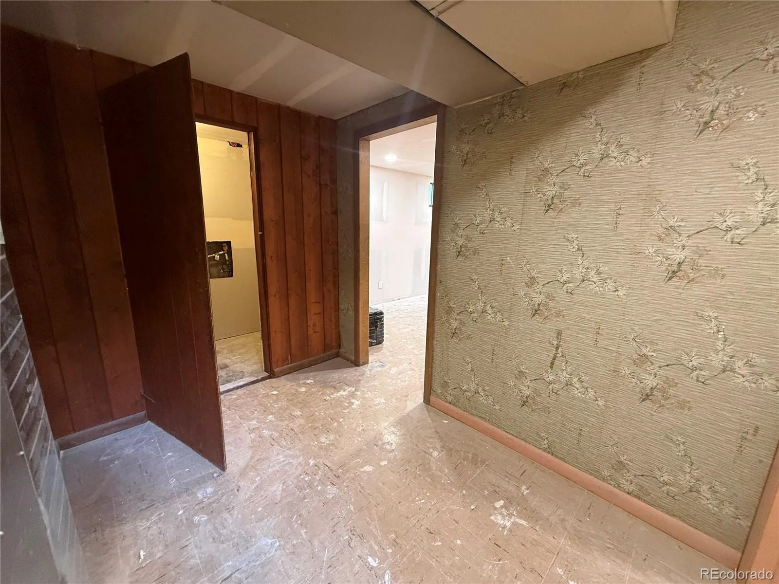 2324 S Forest Drive Denver CO 80222 | MLS #REC9332177 08222026212353 1600 22