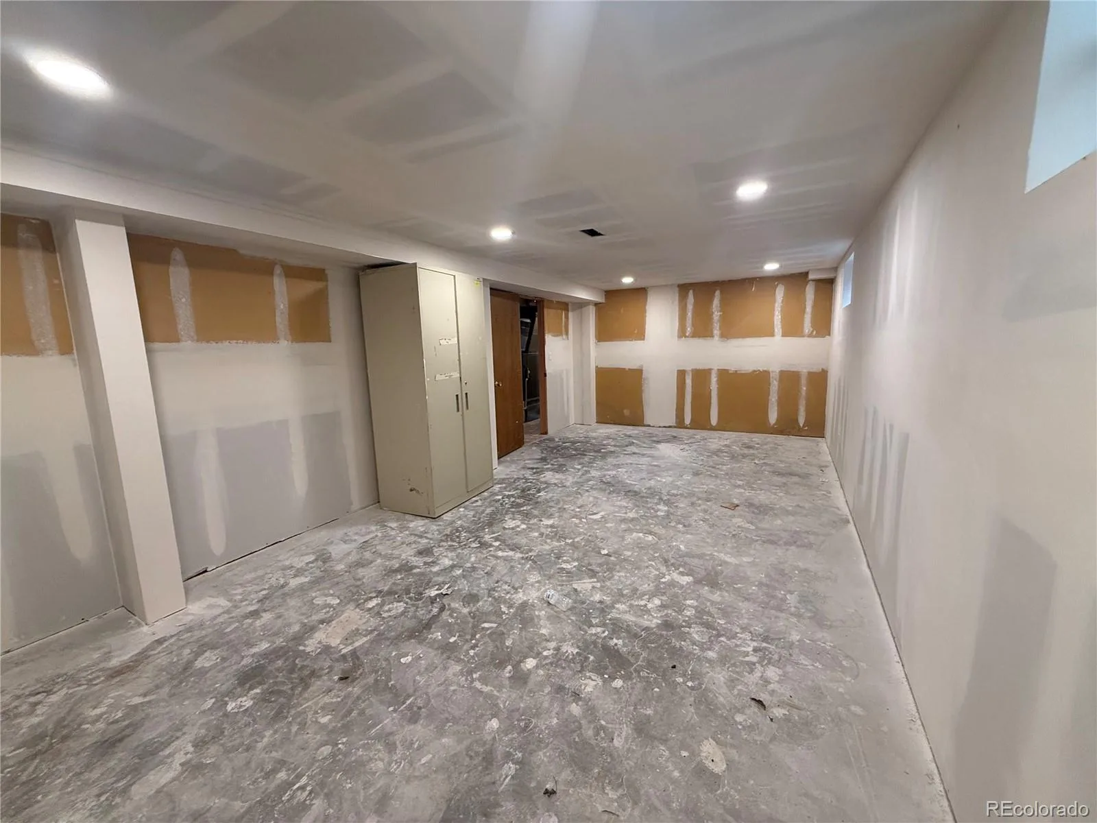 2324 S Forest Drive Denver CO 80222 | MLS #REC9332177 08222026212353 1600 24