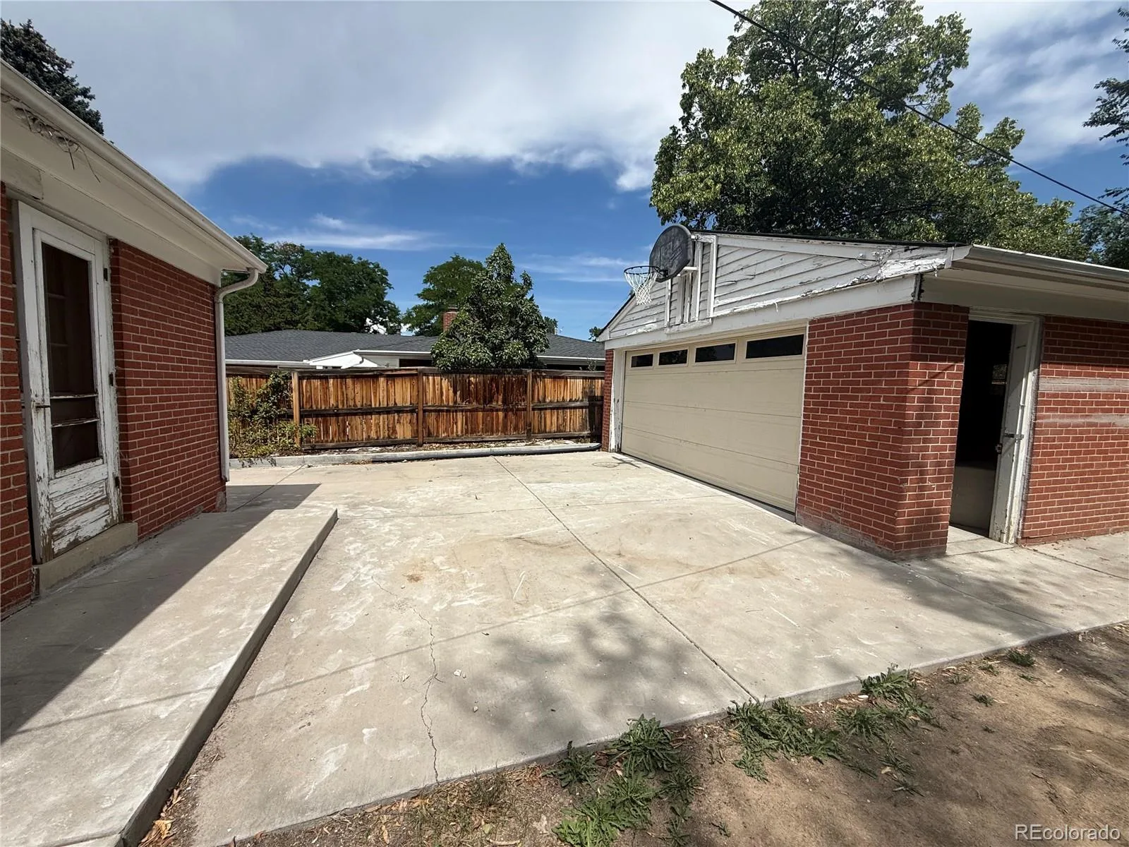 2324 S Forest Drive Denver CO 80222 | MLS #REC9332177 08222026212353 1600 3