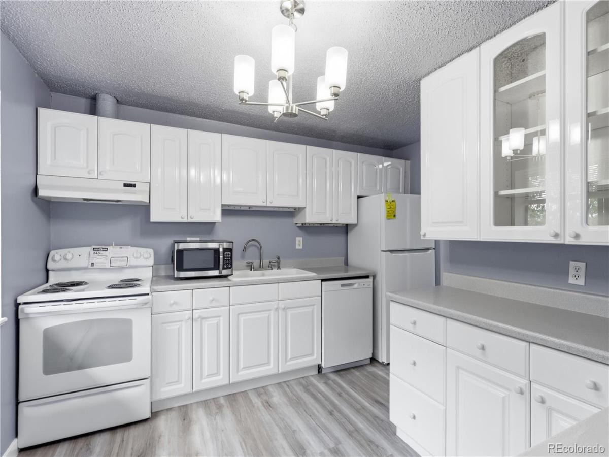 1008 N Corona Street #501 Denver CO 80218 | MLS #REC9332762 MLS #REC9332762 image #0