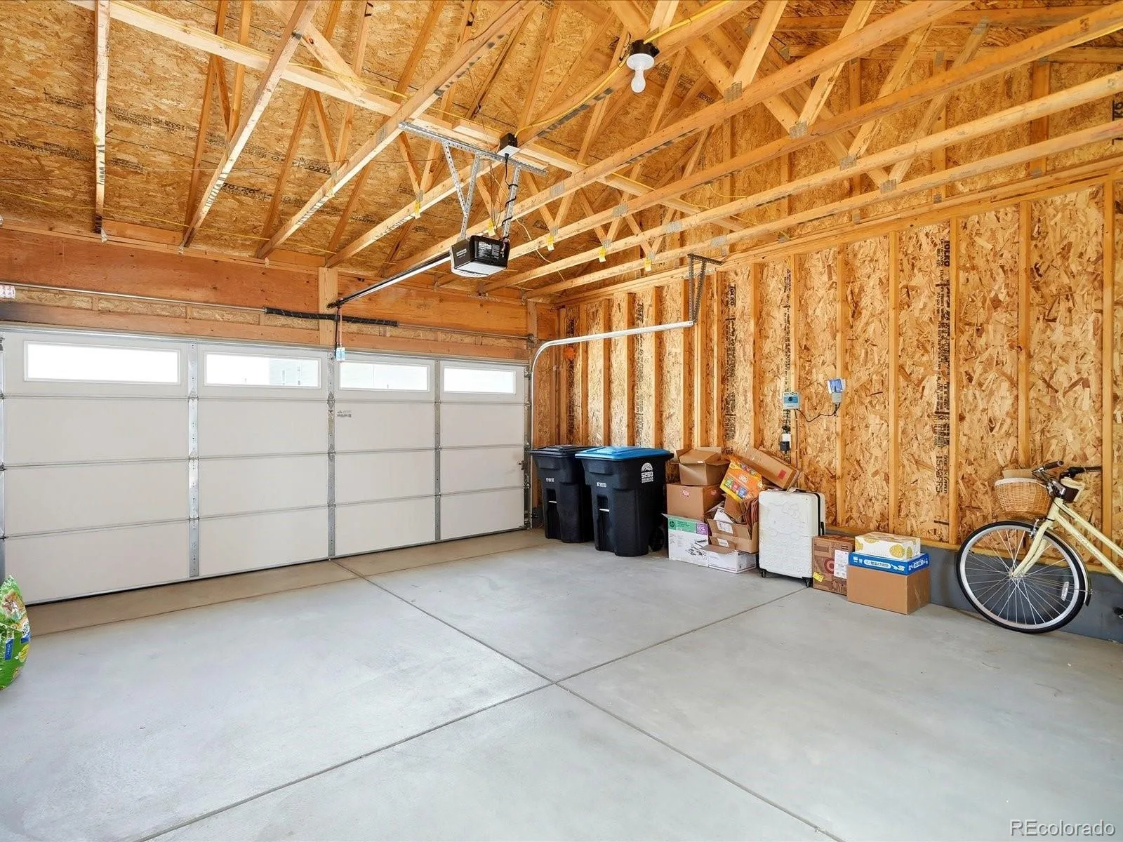 21239 E 62nd Avenue Aurora CO 80019 | MLS #REC9332792 08252026221827 1600 38