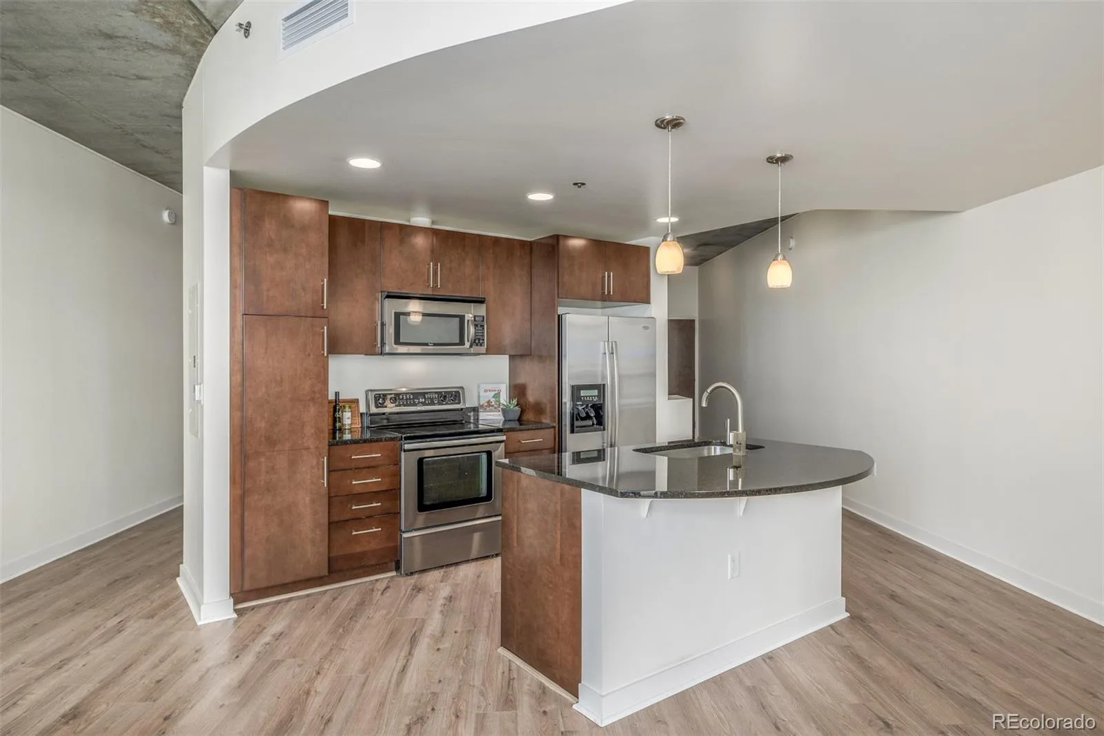 891 14th Street #1904 Denver CO 80202 | MLS #REC9333032 08122026230532 1600 4