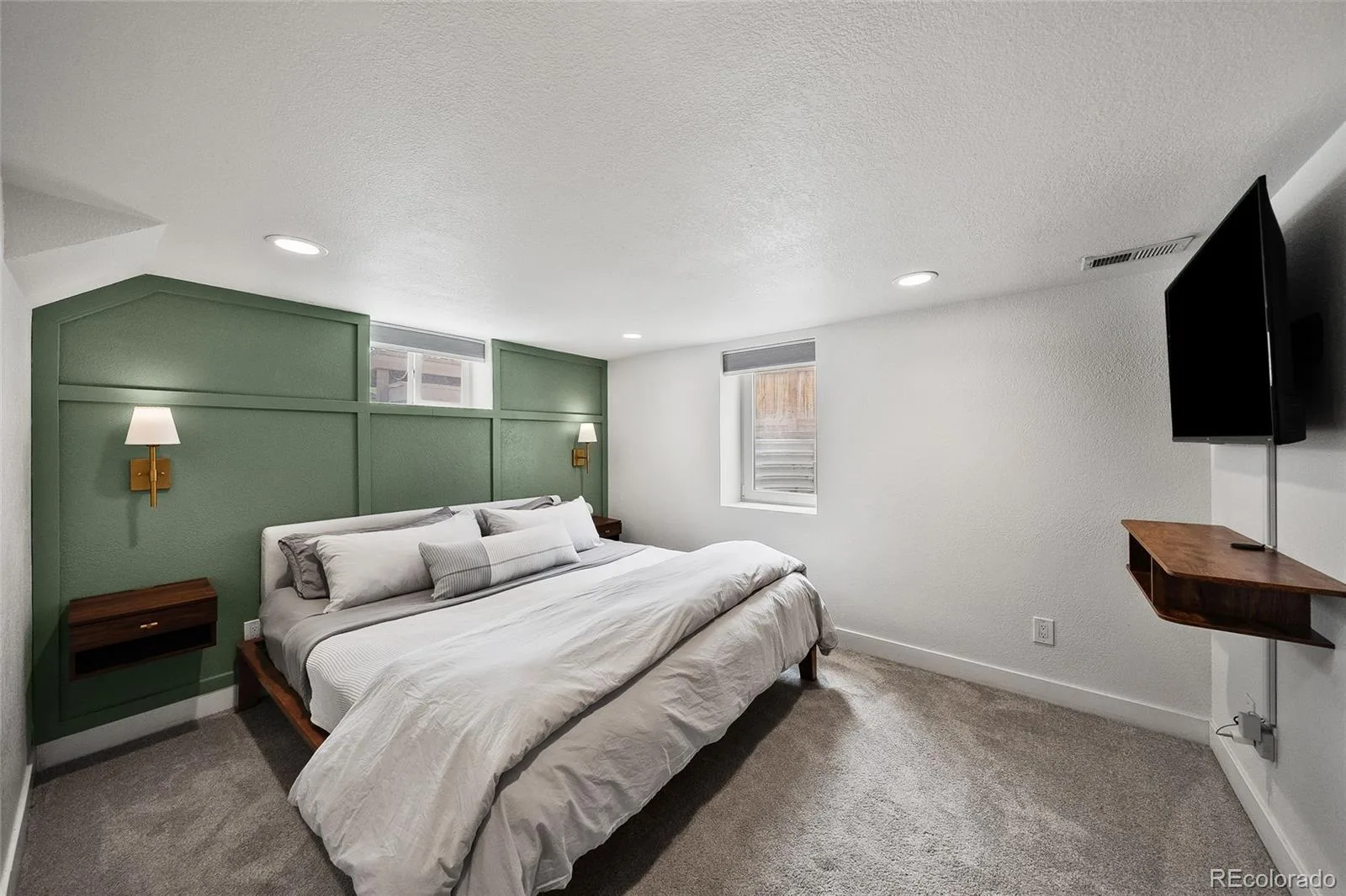 1630 S Saint Paul Street Denver CO 80210 | MLS #REC9333477 09232026151101 1600 27