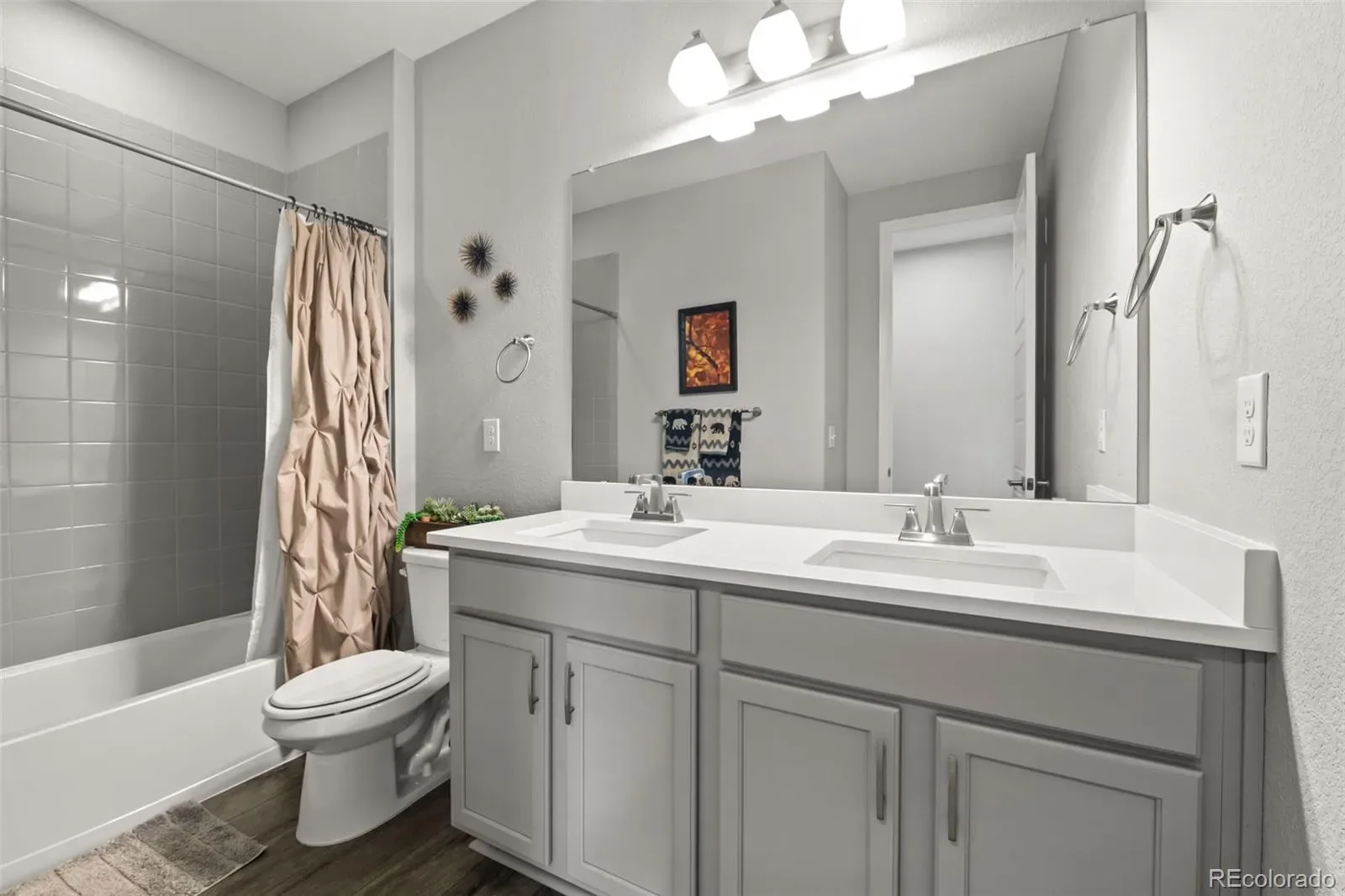 6749 Mentha Drive Castle Rock CO 80108 MLS #REC9334935 03182026225200 1600 32