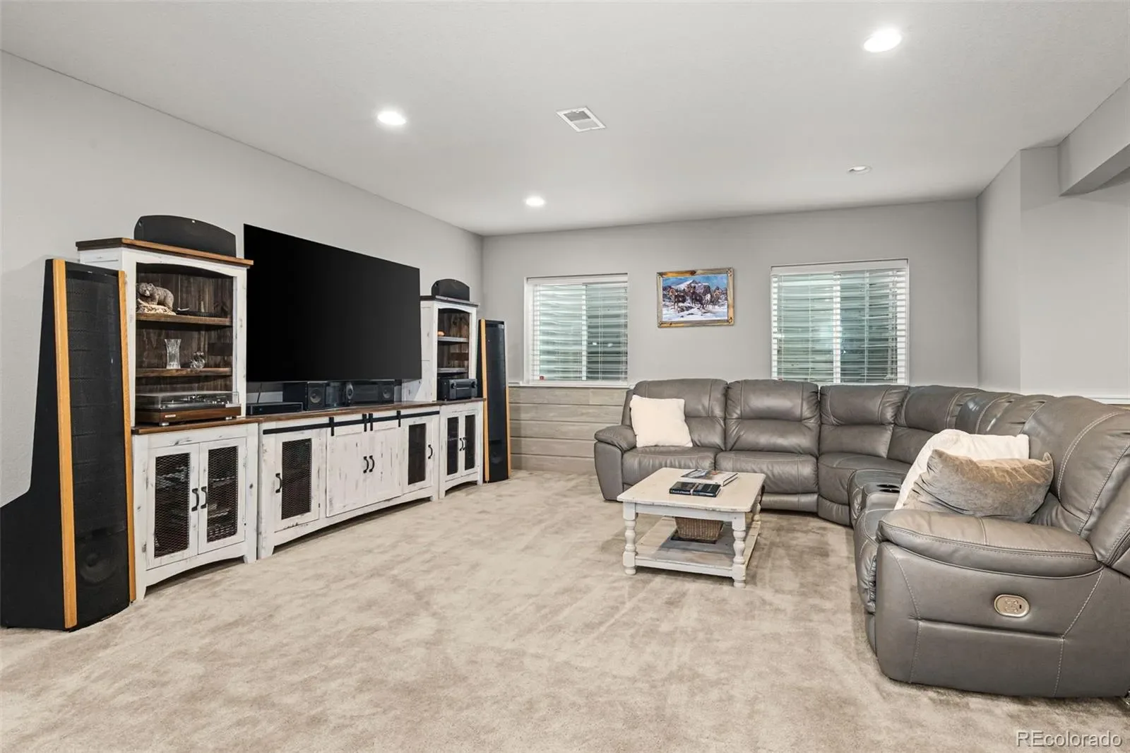 6749 Mentha Drive Castle Rock CO 80108 MLS #REC9334935 03182026225200 1600 39