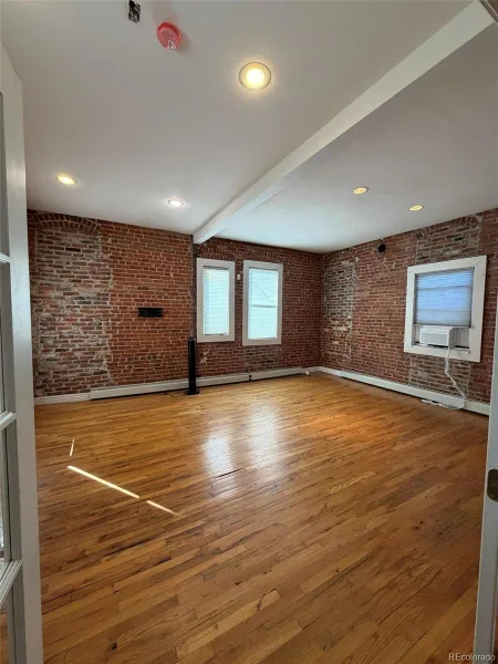 2557 N Clarkson Street Denver CO 80205 | MLS #REC9335653 10052026182911 800 7