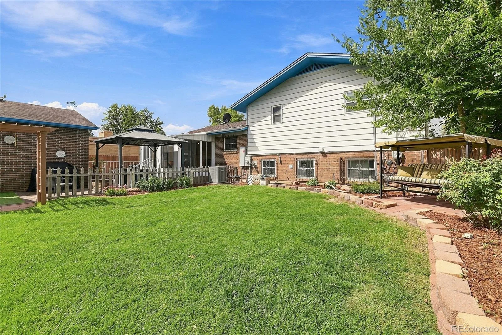 5292 Scranton Street Denver CO 80239 | MLS #REC9336695 09302026095342 1600 33