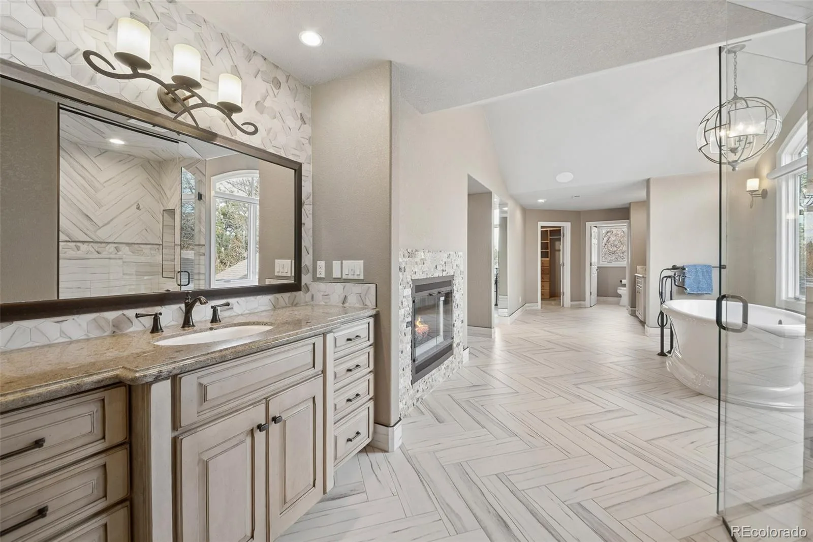4443 W Cottonwood Place Littleton CO 80123 | MLS #REC9342139 06152026041712 1600 34