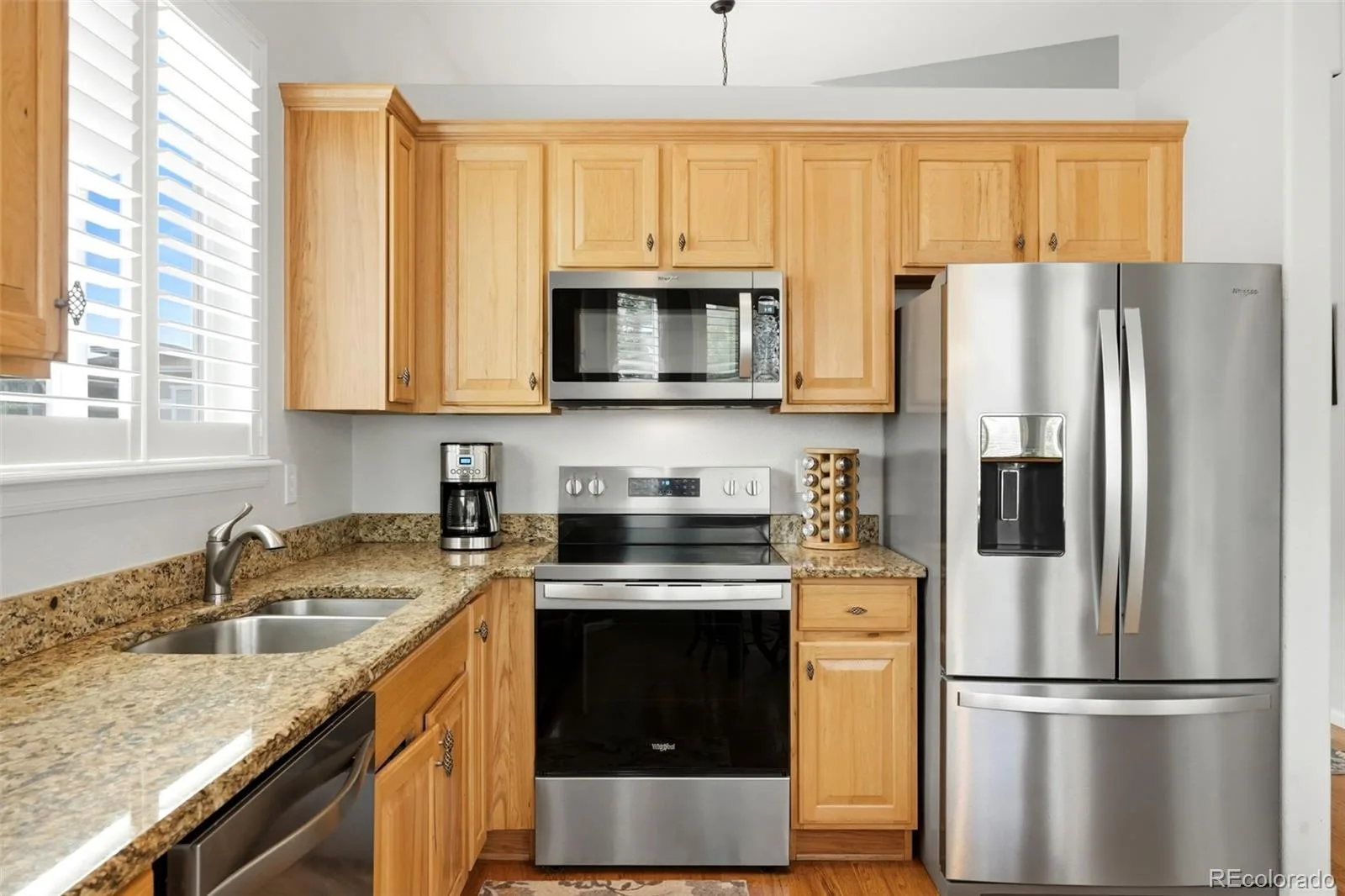 11052 Woodhurst Circle Highlands Ranch CO 80130 | MLS #REC9342419 08262026184206 1600 11