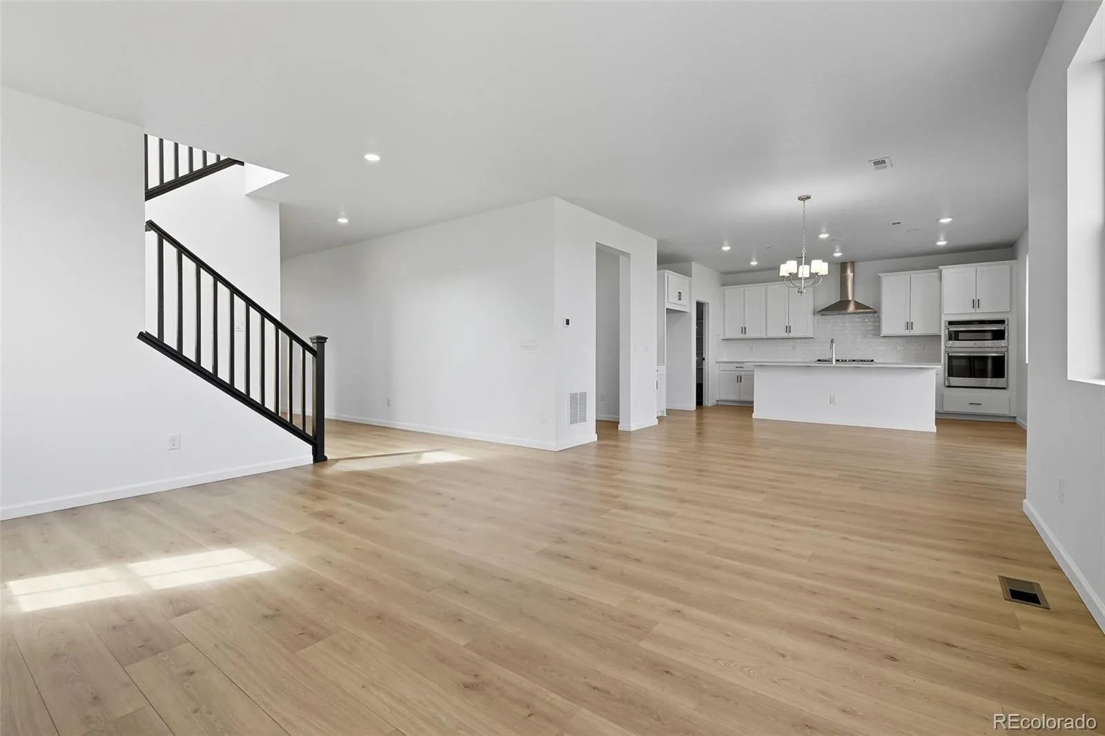 3639 Recess Lane Castle Rock CO 80108 | MLS #REC9345124 08242026193448 1600 15