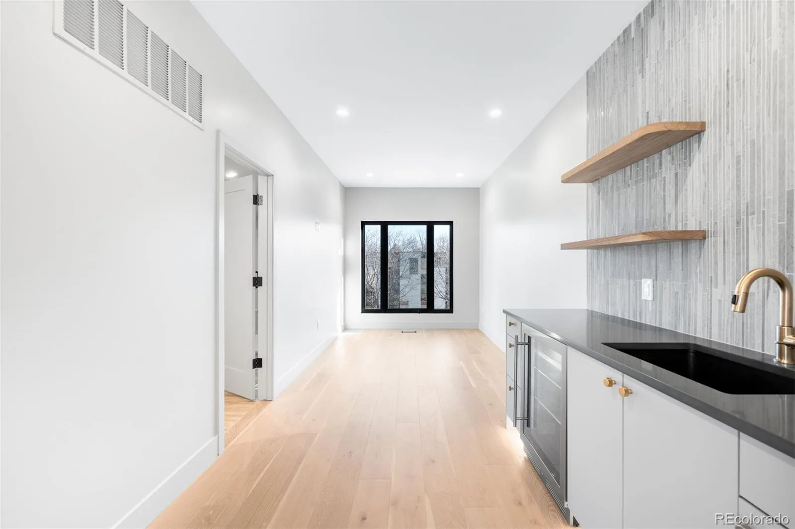 407 Madison Street Denver CO 80206 | MLS #REC9346912 09222026121140 1600 21