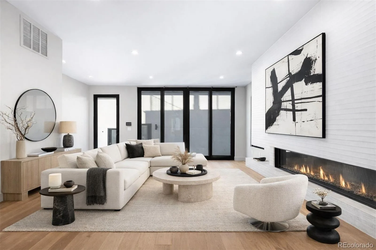407 Madison Street Denver CO 80206 | MLS #REC9346912 09222026121140 1600 5