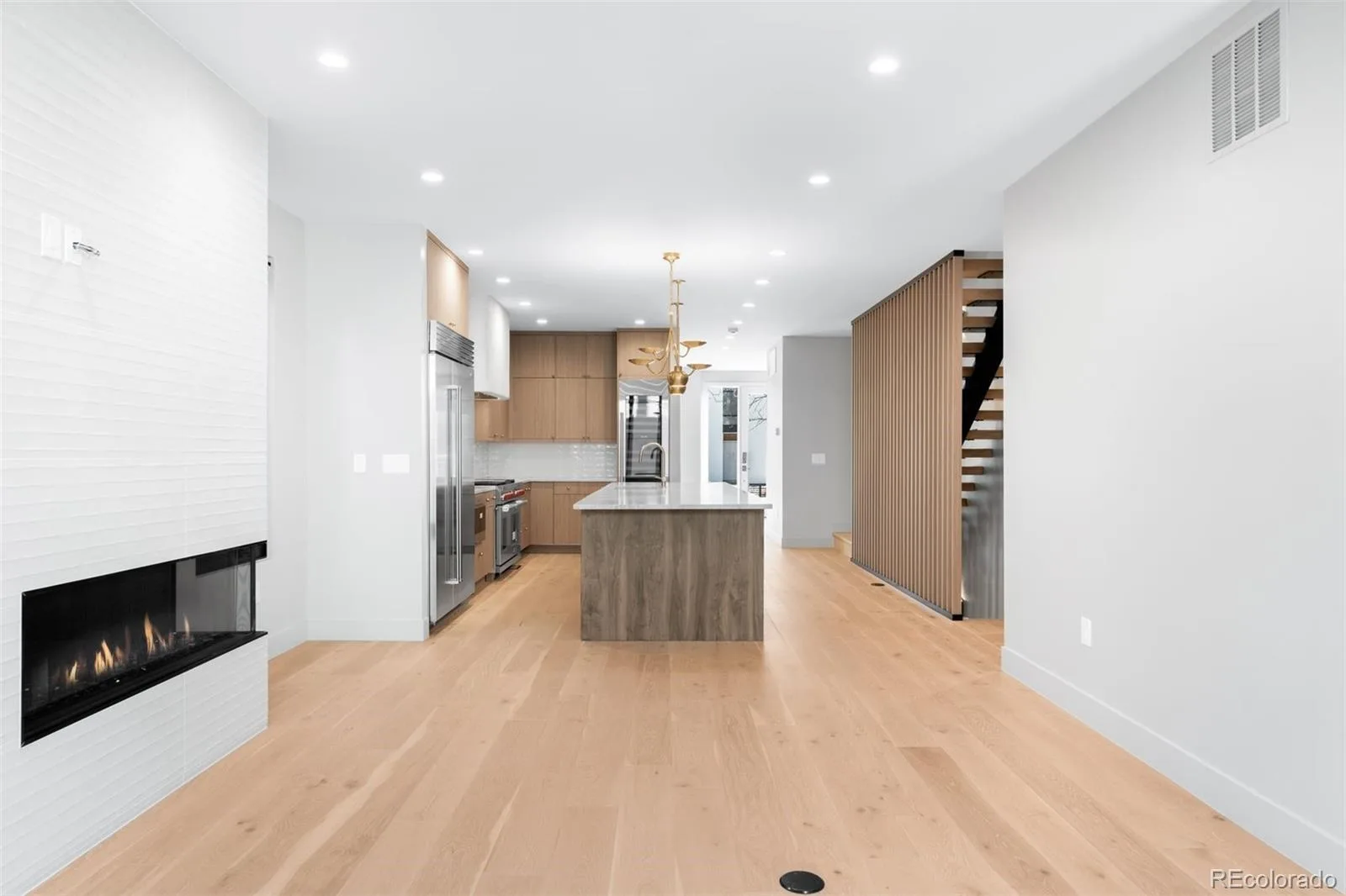 407 Madison Street Denver CO 80206 | MLS #REC9346912 09222026121140 1600 7