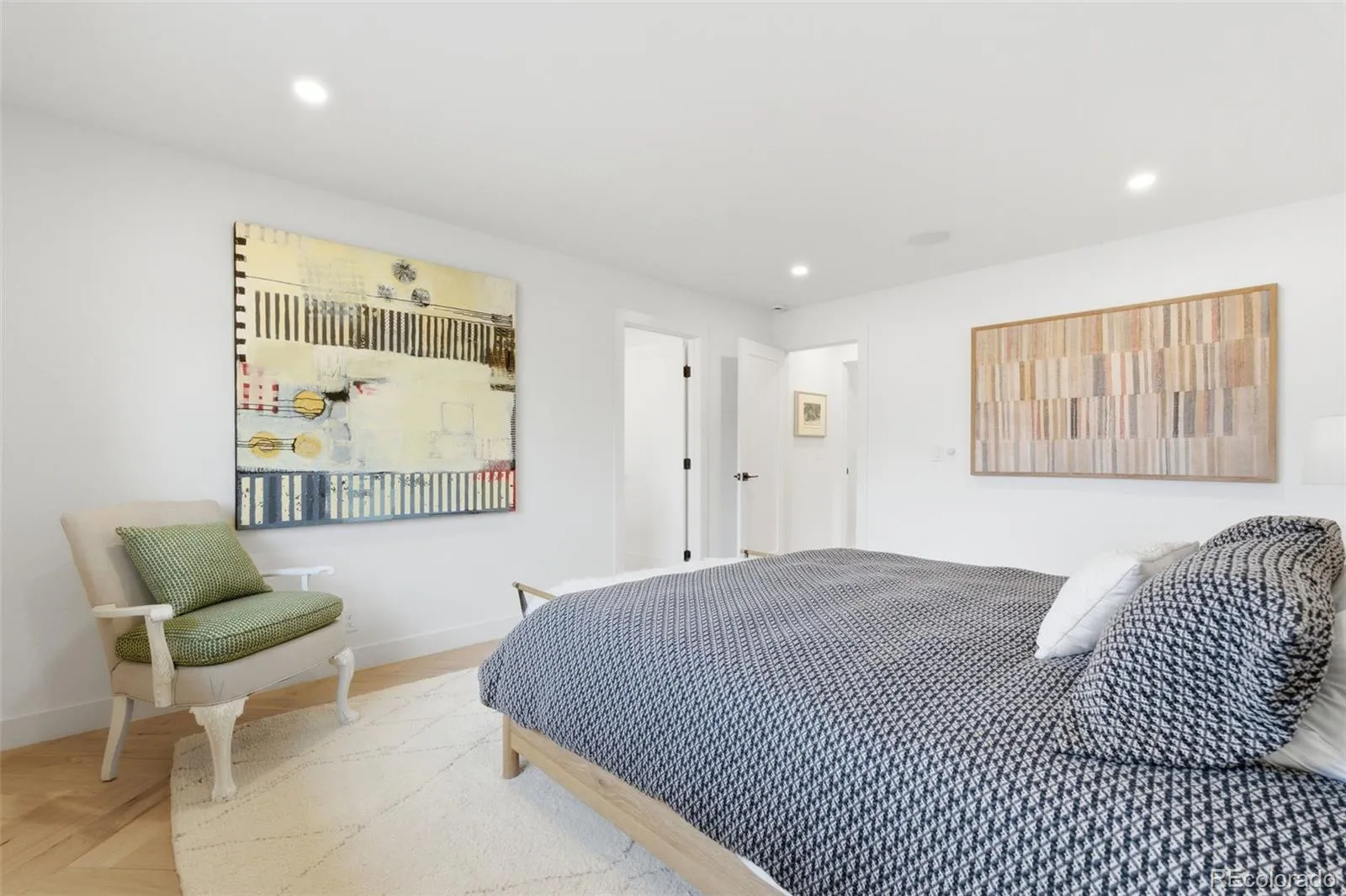 04112026162047 1600 20