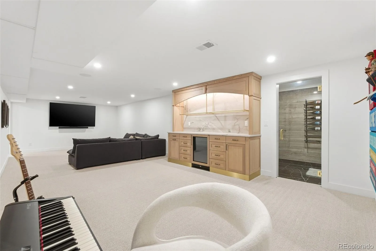 641 S Monroe Way Denver CO 80209 | MLS #REC9347436 08252026211557 1600 34
