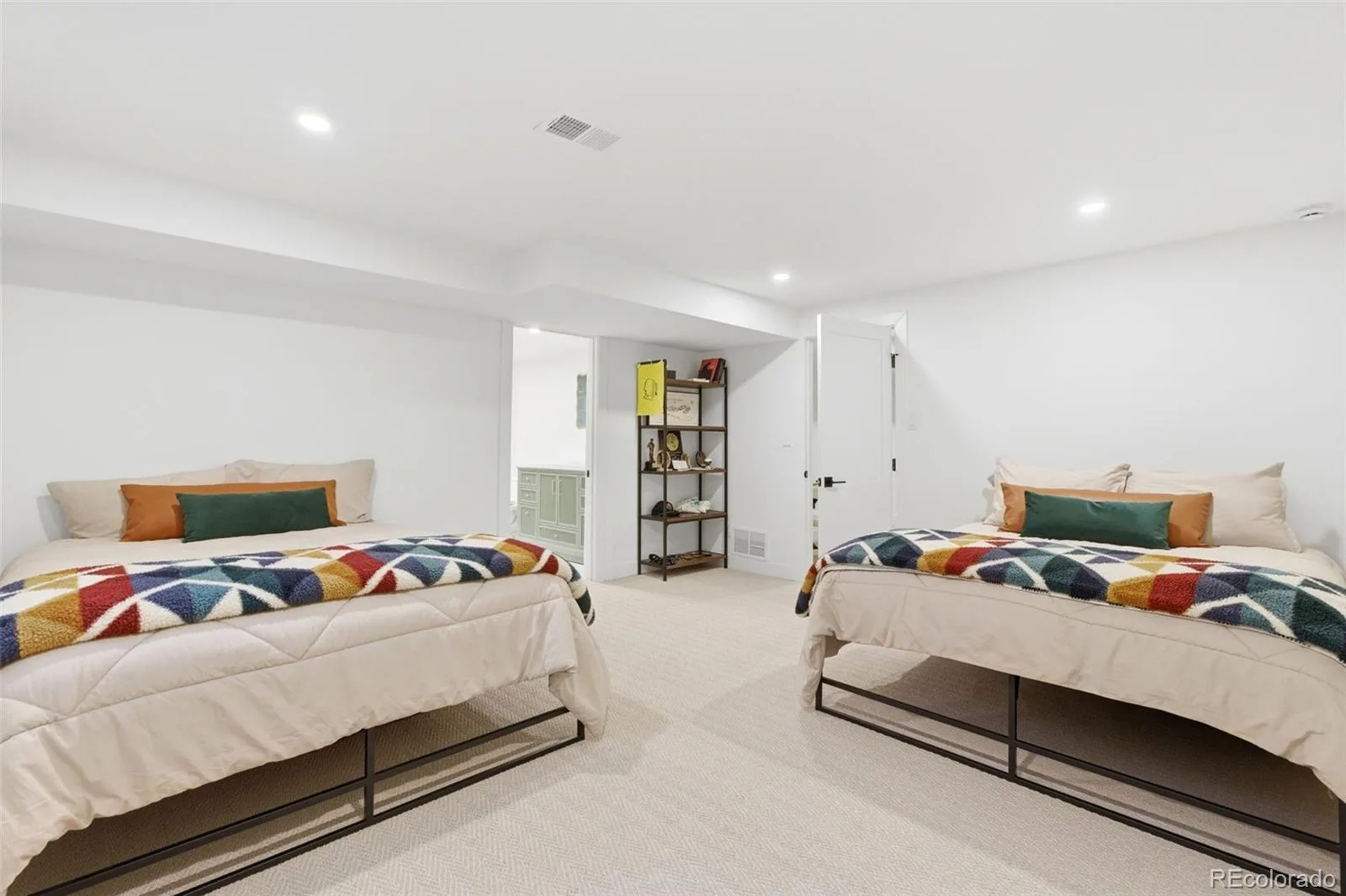 641 S Monroe Way Denver CO 80209 | MLS #REC9347436 08252026211557 1600 36