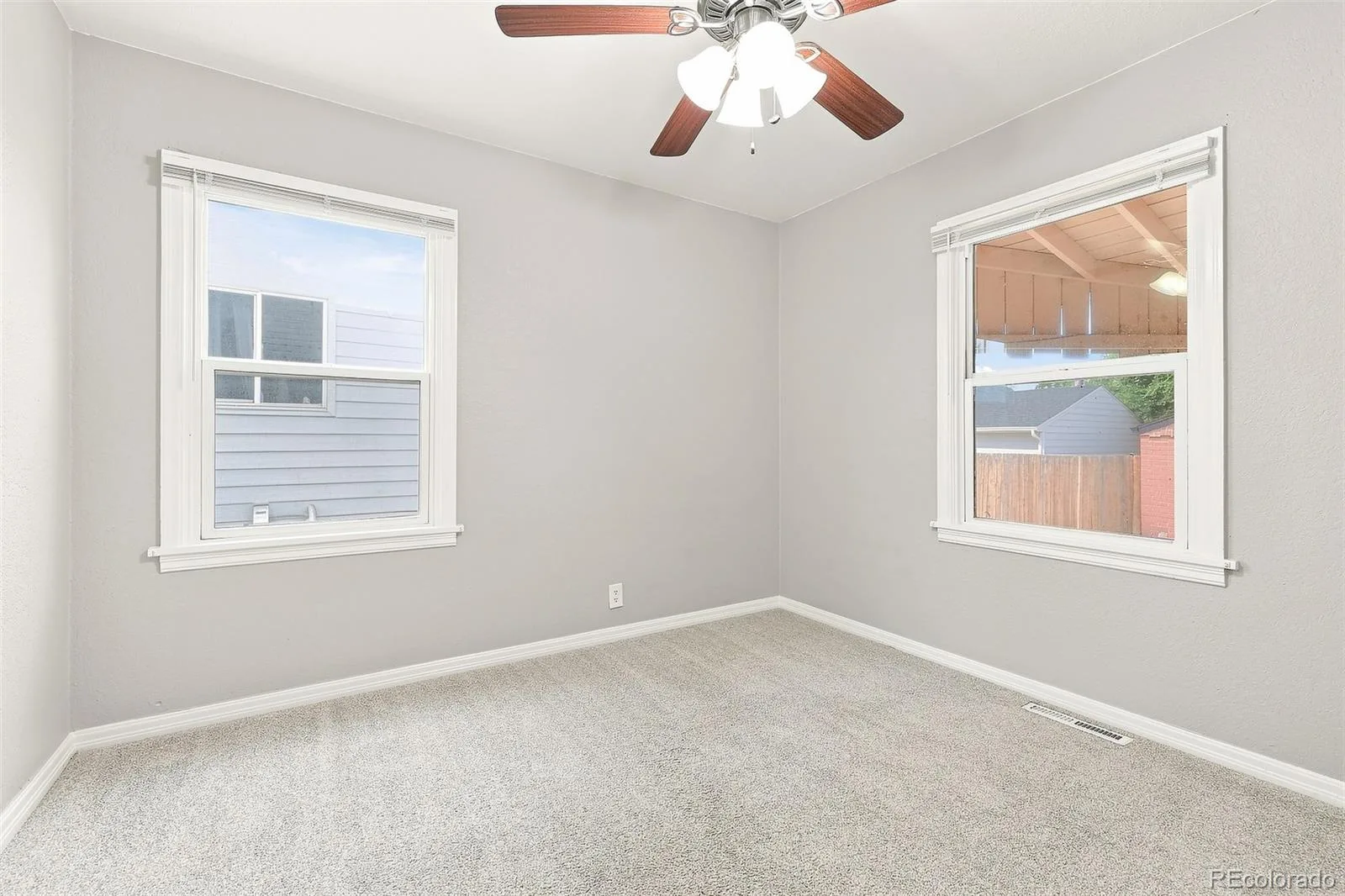 1945 Oakland Street Aurora CO 80010 | MLS #REC9348740 10082026230155 1600 11