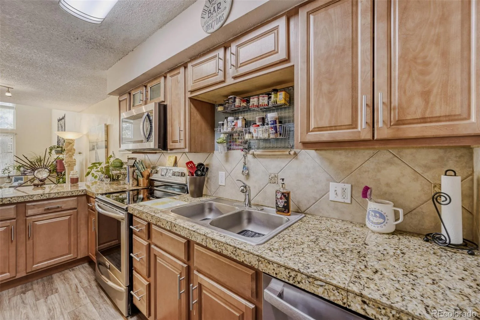 857 S Van Gordon Court #103 #D Lakewood CO 80228 | MLS #REC9349014 08302026165615 1600 10