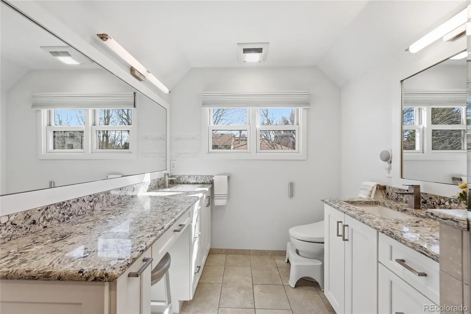 03202026175609 1600 24