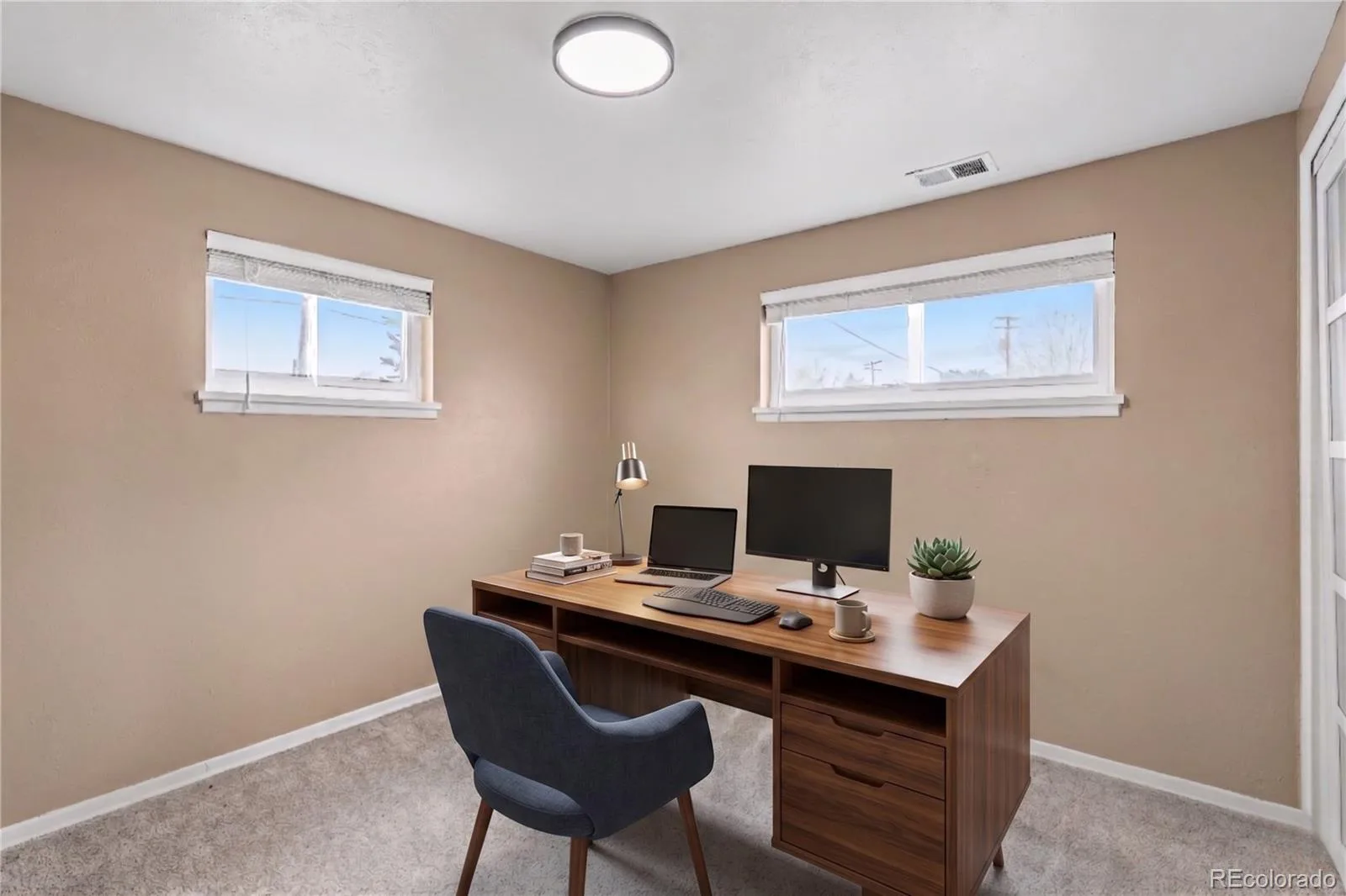 1890 S Monaco Parkway Denver CO 80224 | MLS #REC9351380 08272026004450 1600 12