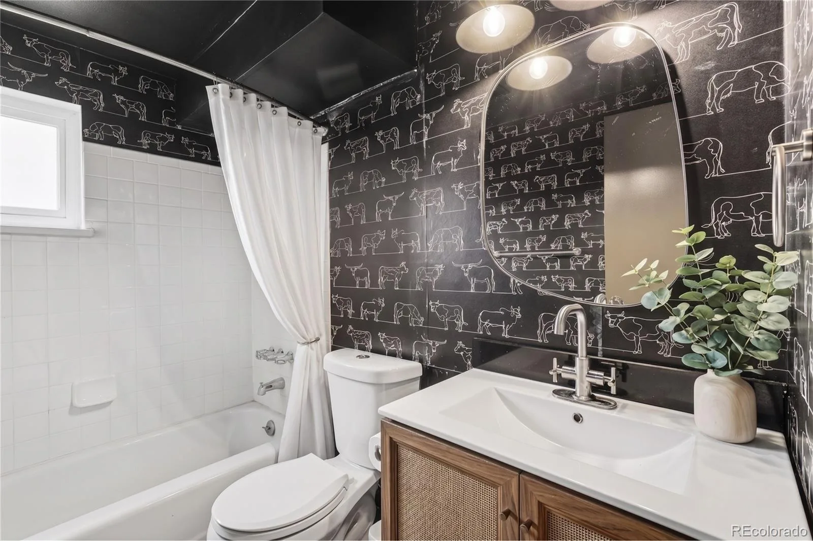 1890 S Monaco Parkway Denver CO 80224 | MLS #REC9351380 08272026004450 1600 13